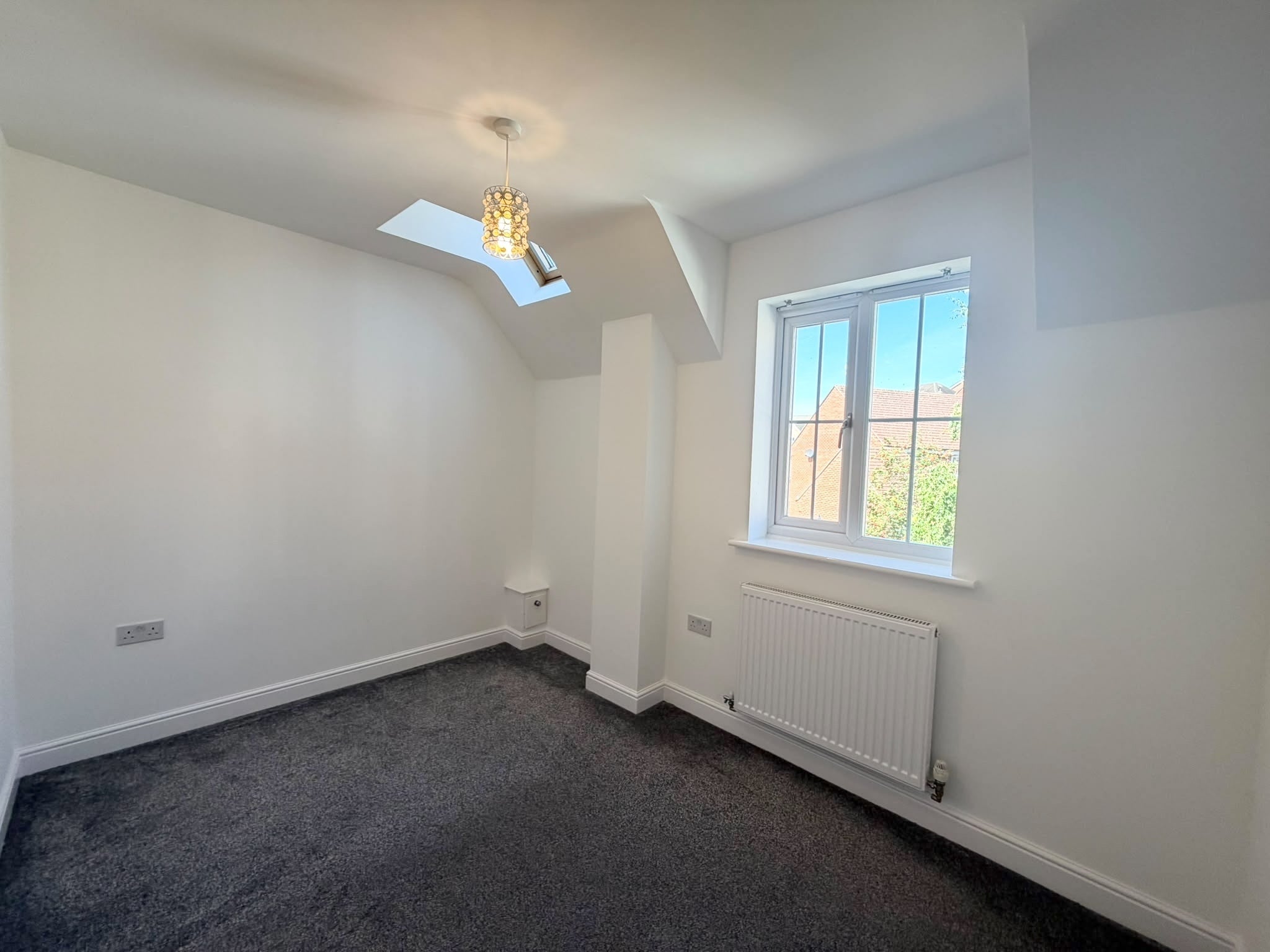 Flat Clementine Drive in Nottingham