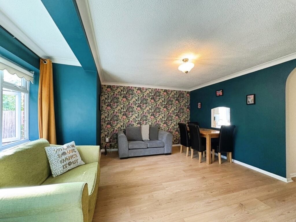 Flat Park Road in Surrey Heath