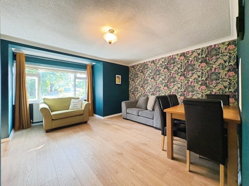 Flat Park Road in Surrey Heath