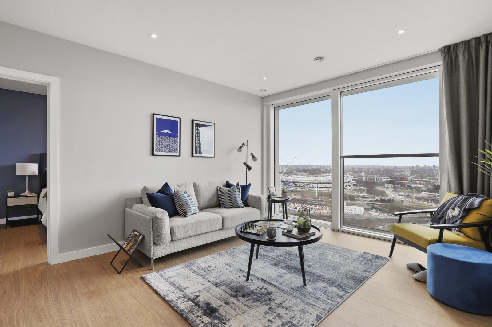 Flat Anthems Way in Greater London