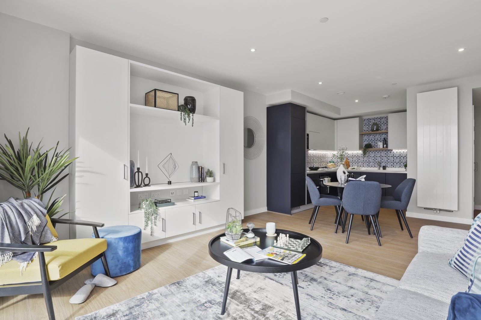 Flat Anthems Way in Greater London