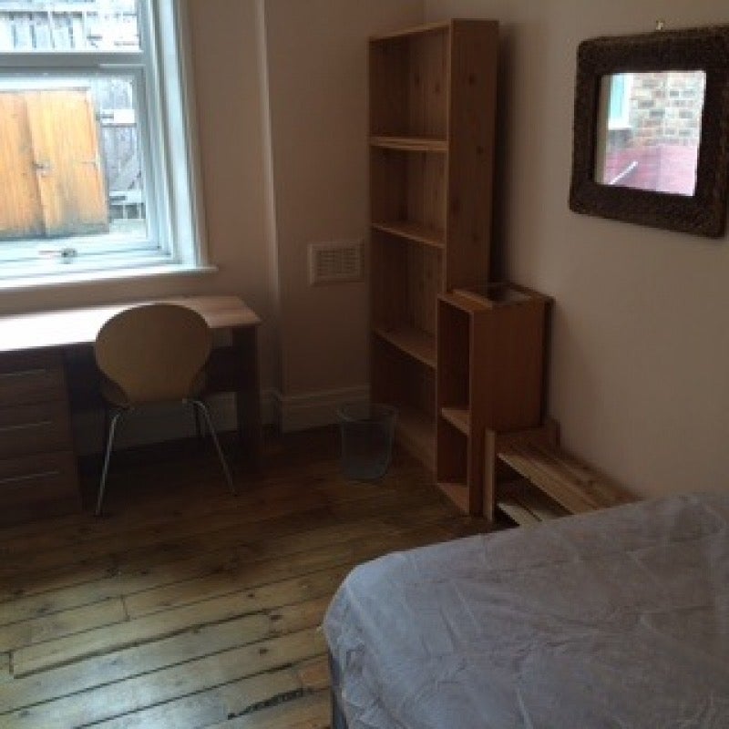 Flat Sixth Avenue in Newcastle upon Tyne