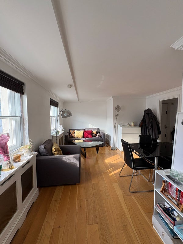 Flat Gloucester Street in City of Westminster