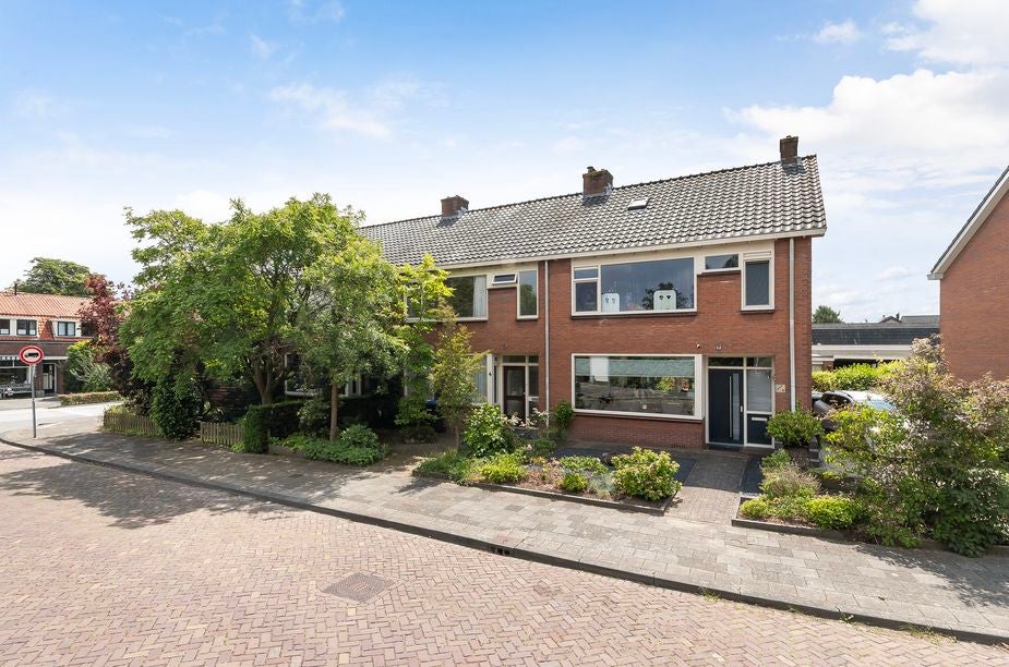 Huis Baron van Boetzelaerlaan 4 in Dordrecht