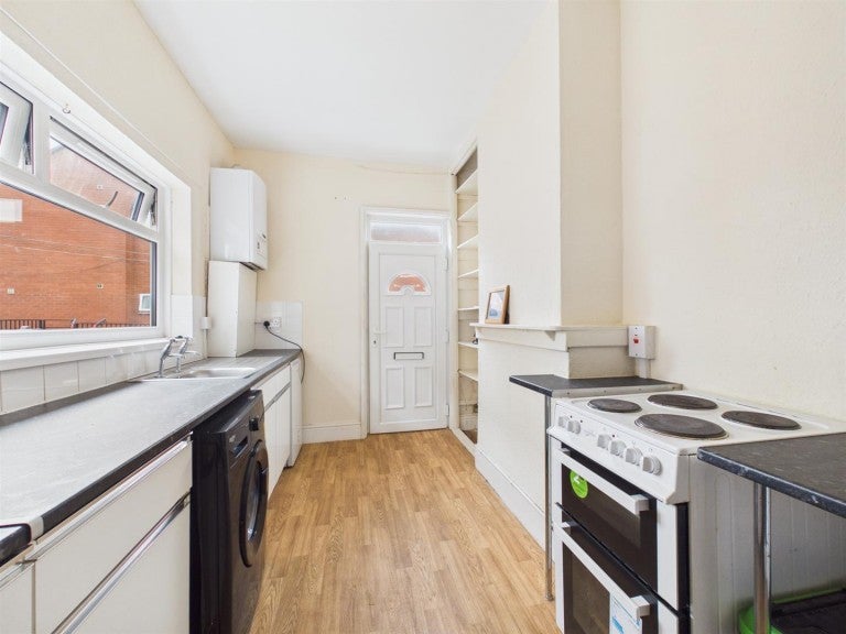 Flat Far Gosford Street in Coventry