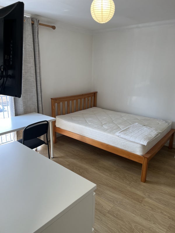 Room St. Lawrence Street in Greater London