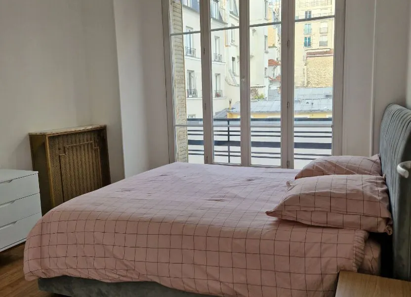 Flat Rue Caillaux in Paris