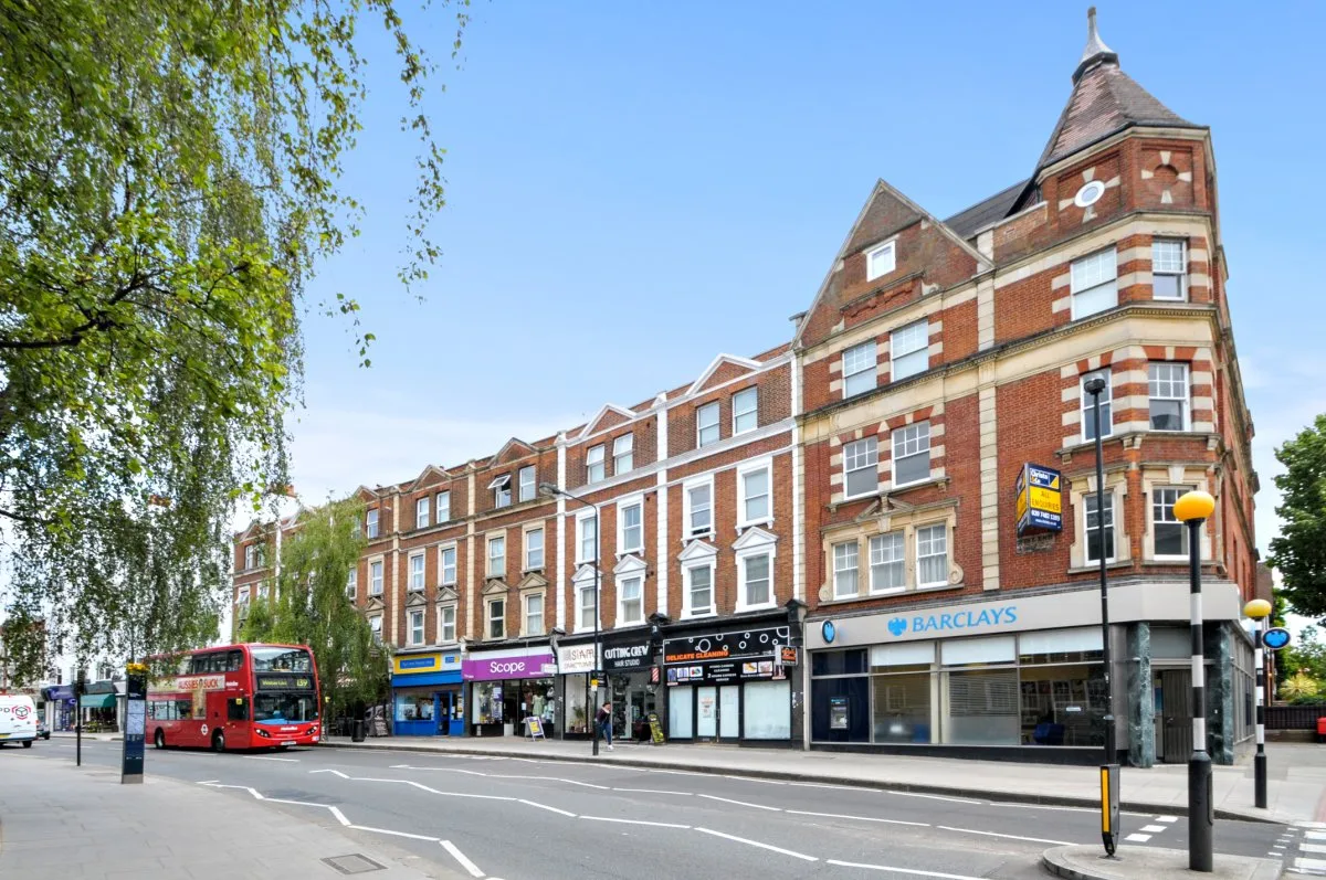 Flat West End Lane in Greater London