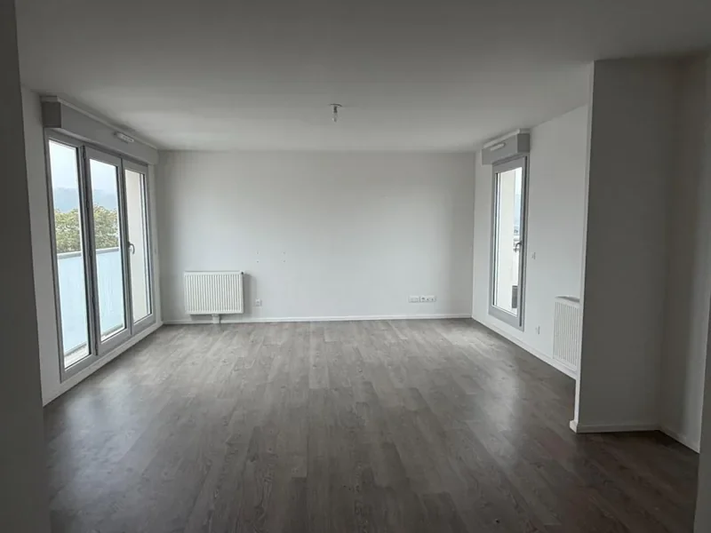 Flat Rue Serge Vezier in Saint-Aubin-lès-Elbeuf
