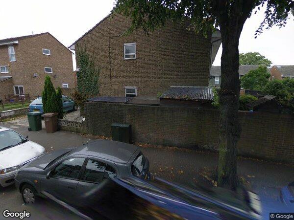 Flat Orchard Gardens in Greater London