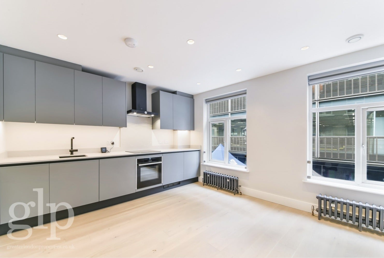 Flat Berwick Street in City of Westminster
