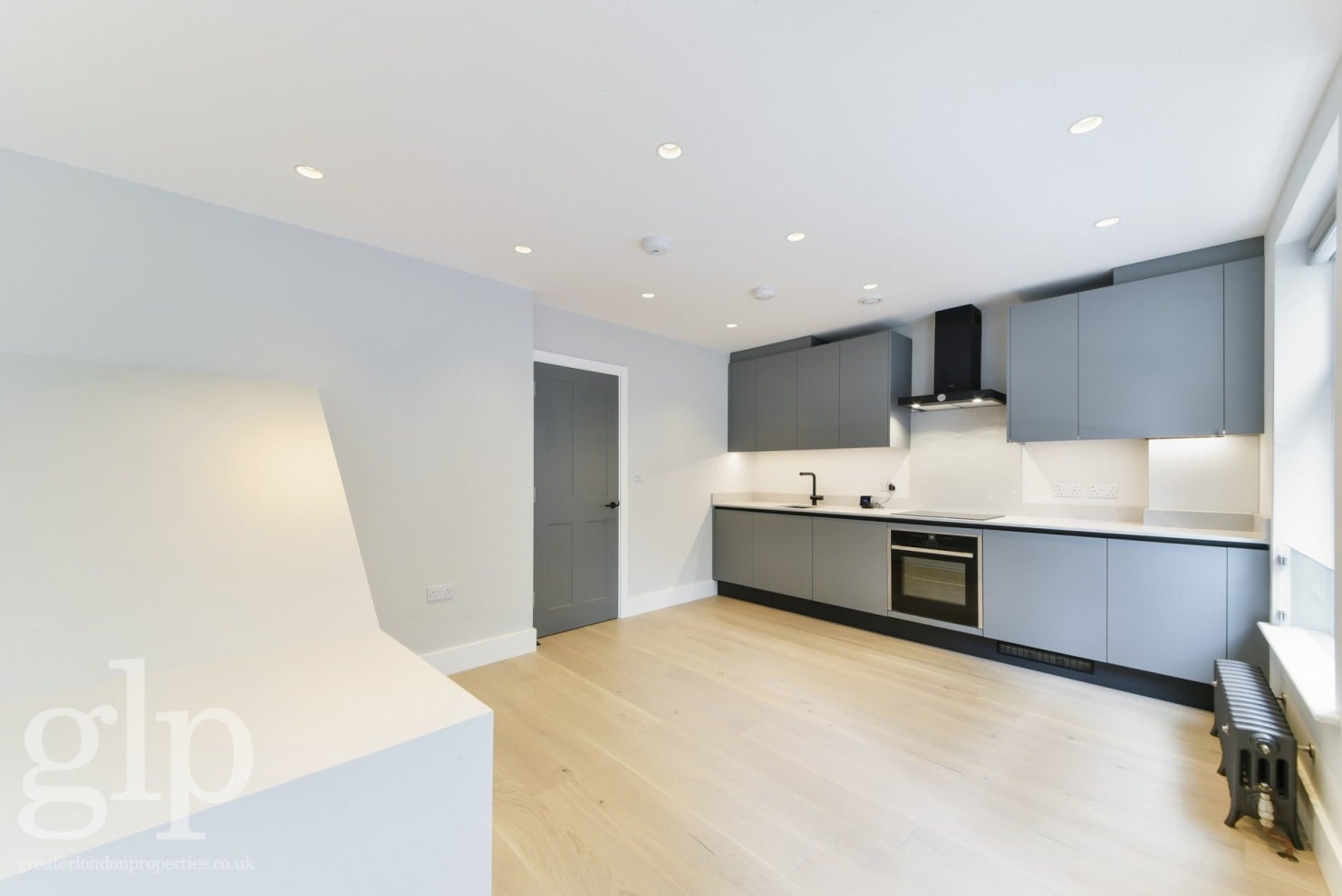 Flat Berwick Street in City of Westminster