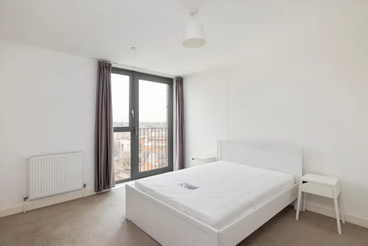 Flat Beaconsfield Street in Greater London