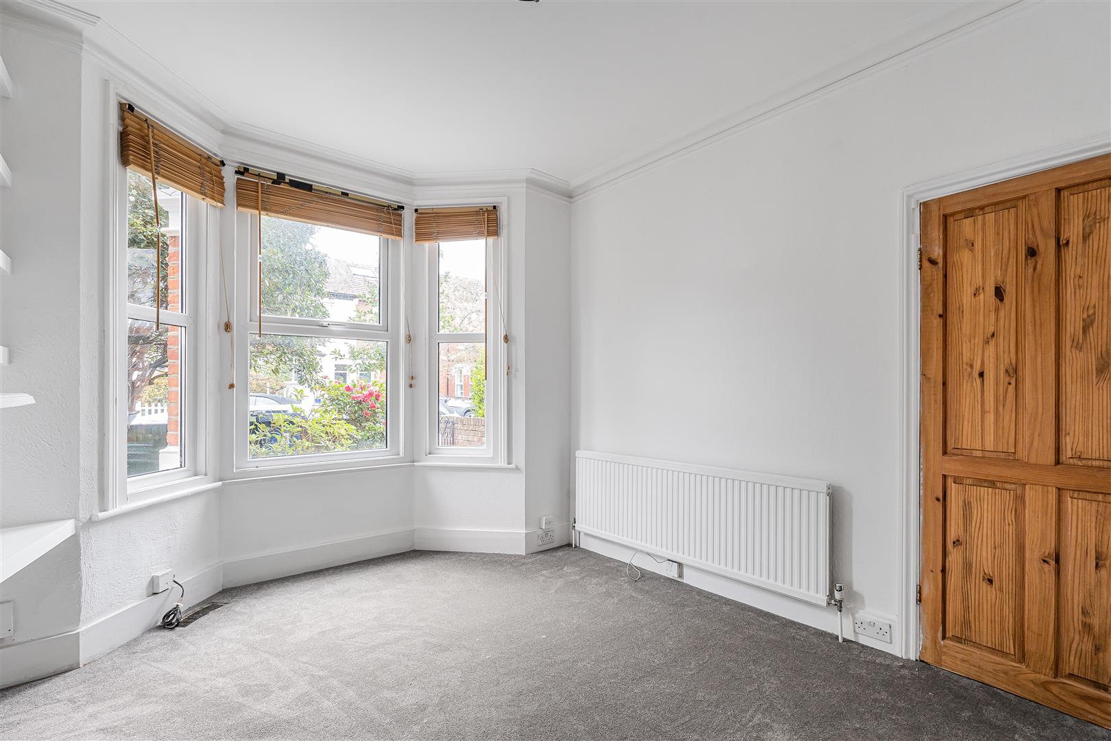 House Belsize Avenue in Greater London