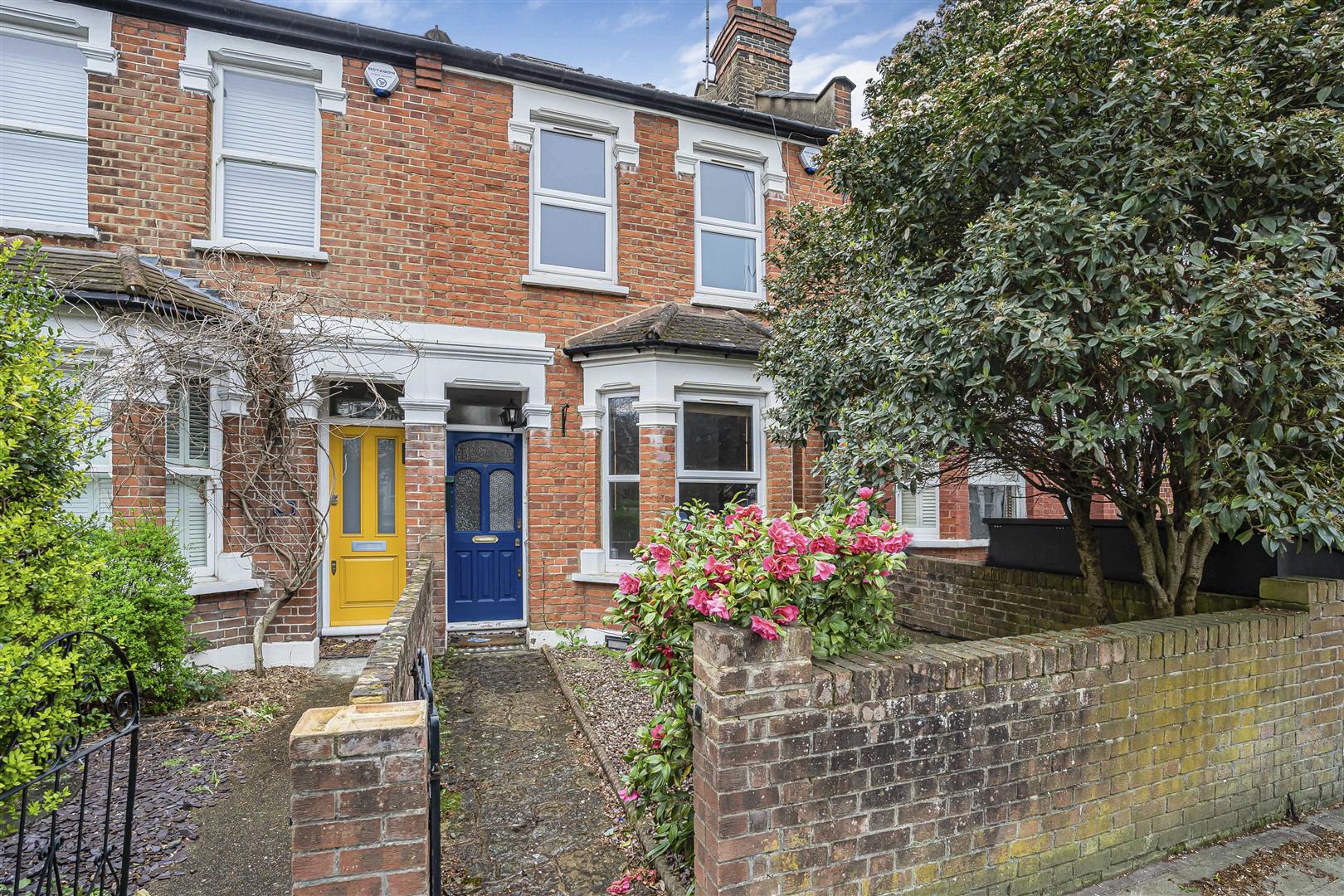 House Belsize Avenue in Greater London