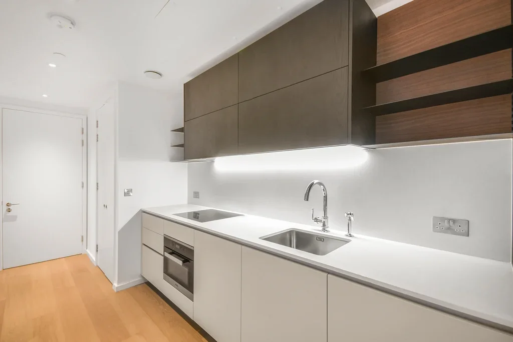 Flat Long Street in Greater London