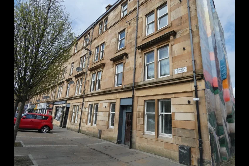 Flat Johnston Street in Paisley