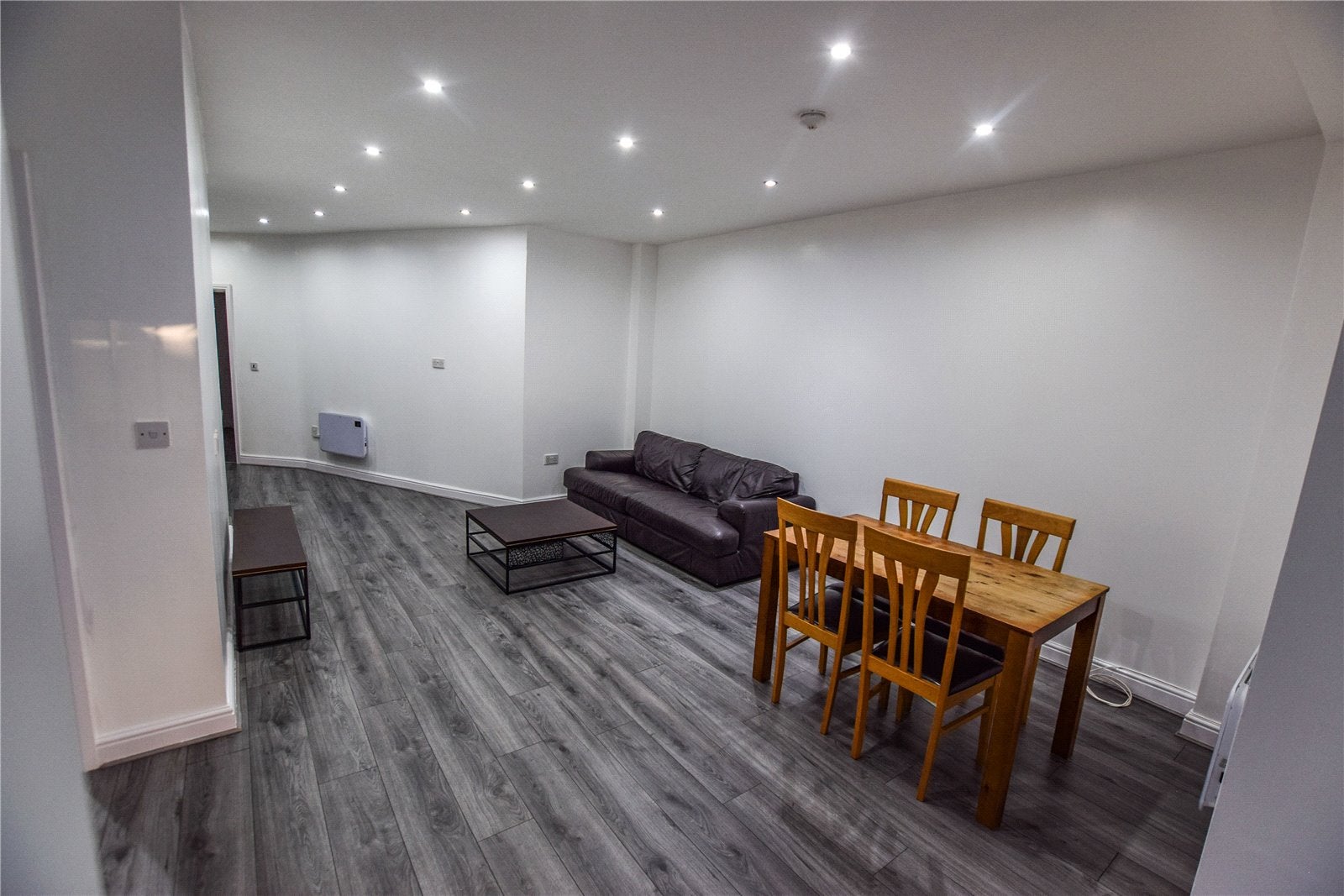 Flat Roberts Street in Salford