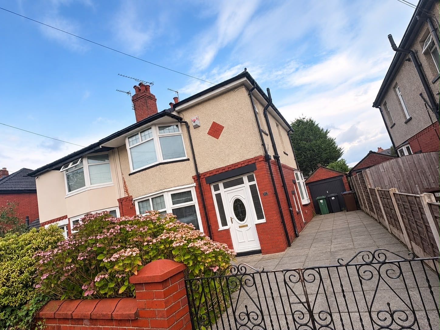 House Mizpah Grove in Bury