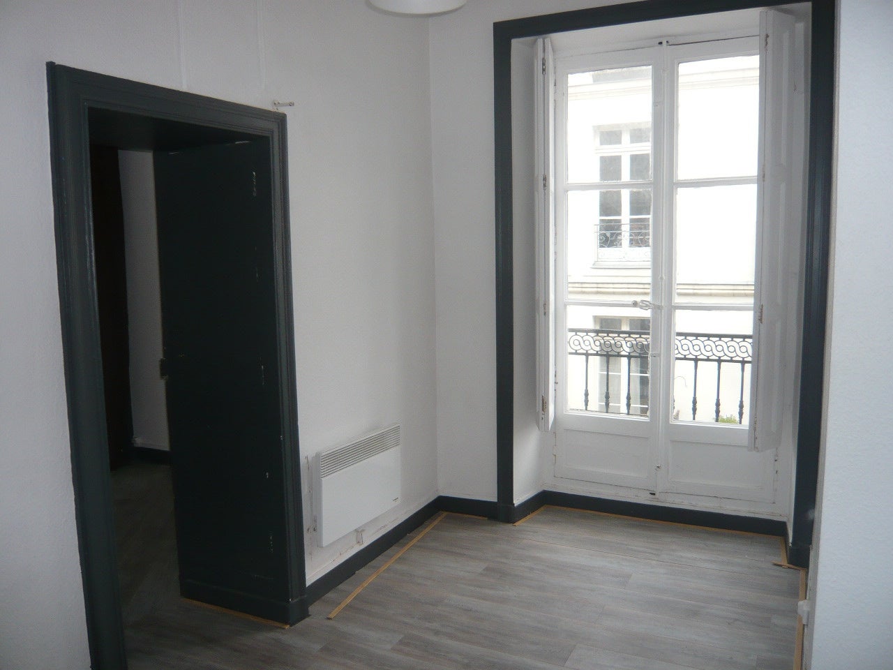 Flat Place Sainte-Croix in Nantes