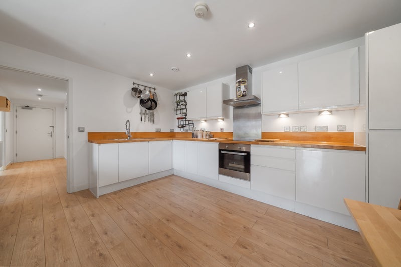 Room Crawshay Road in Greater London