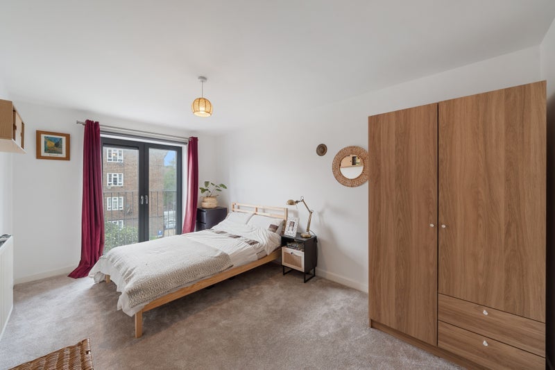 Room Crawshay Road in Greater London