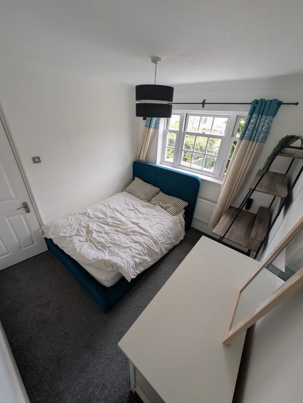 Room Cornwallis Square in Greater London