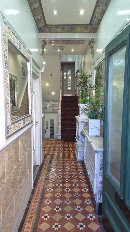 Room Stockwell Road in Greater London
