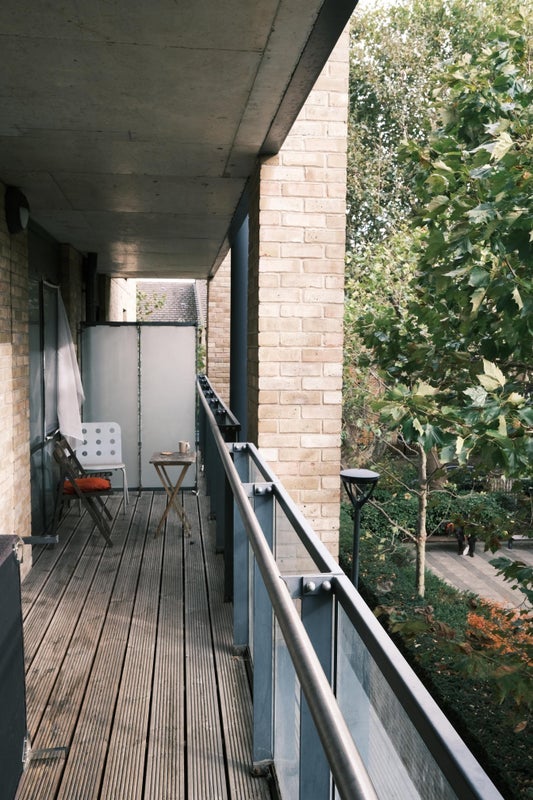 Room Upper North Street in Greater London