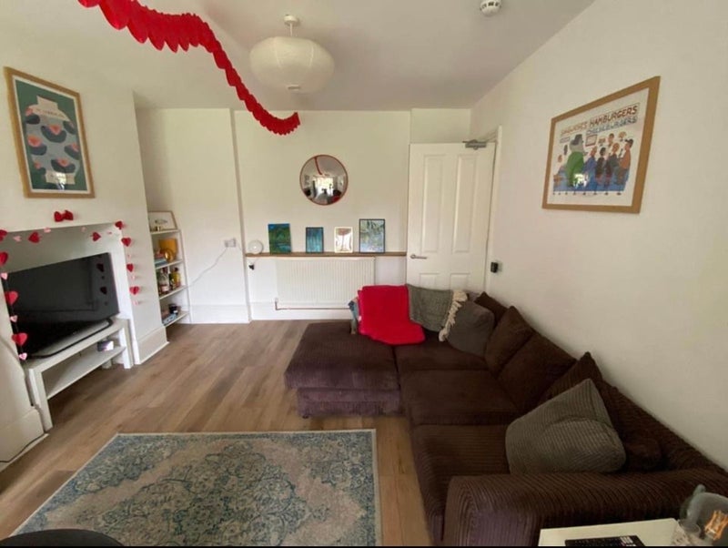 Room De Beauvoir Road in Greater London