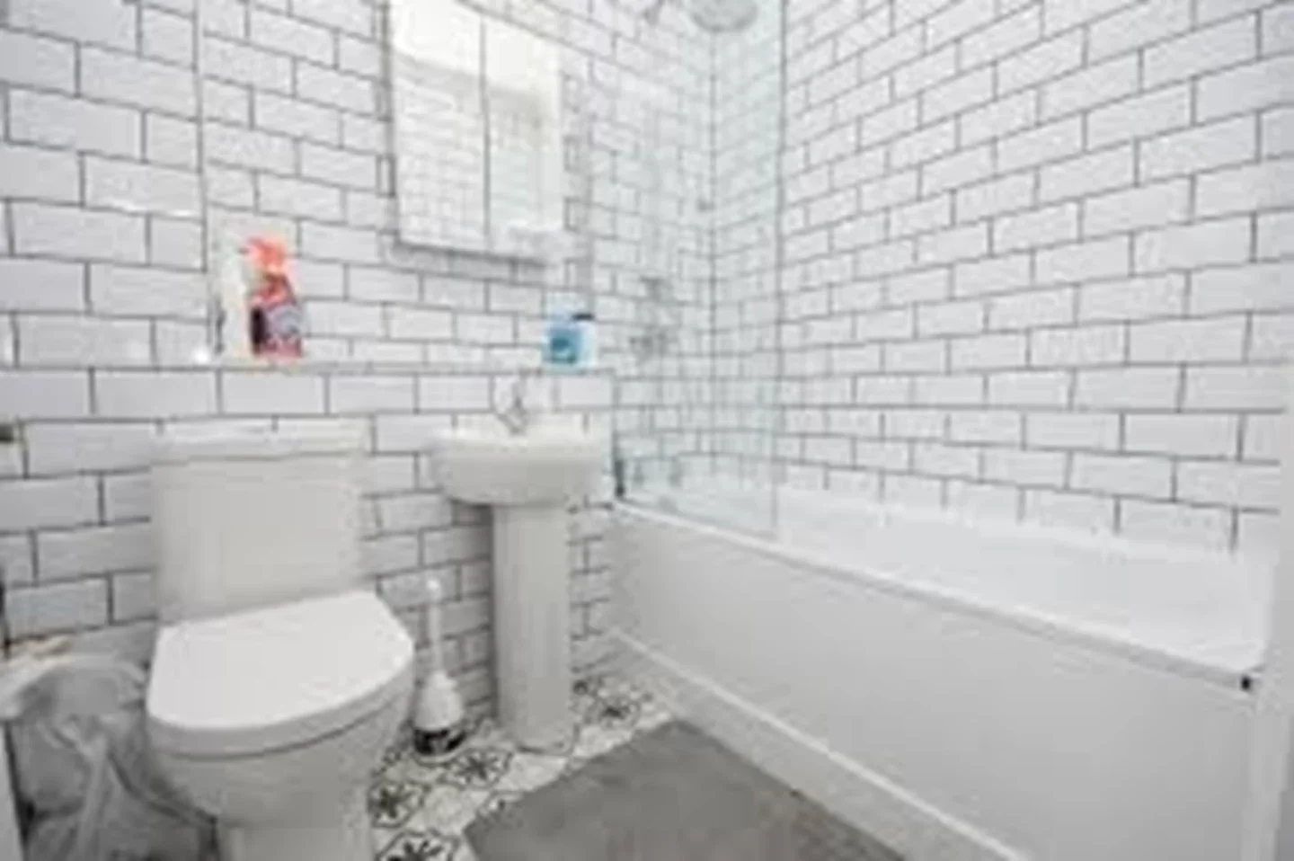 Room Meredith Mews in Greater London