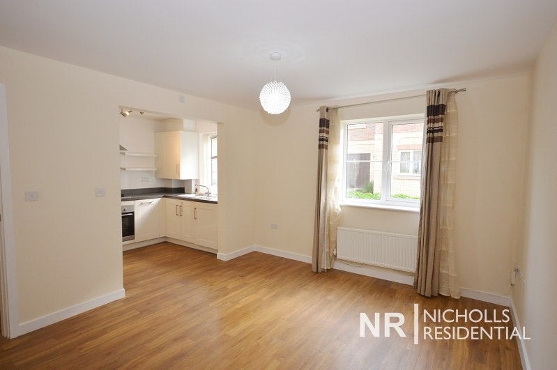 Flat Winter Close in Epsom and Ewell