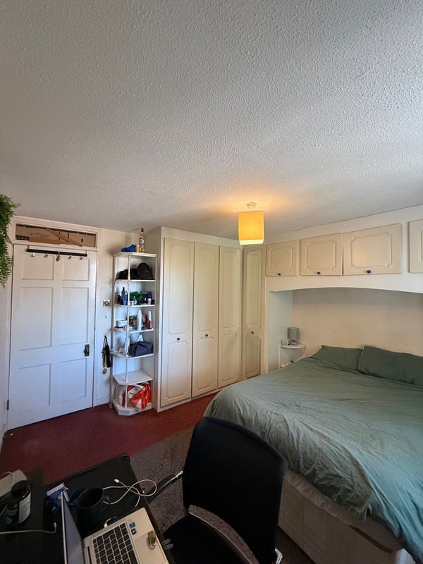 Room Fawcett Close in Greater London