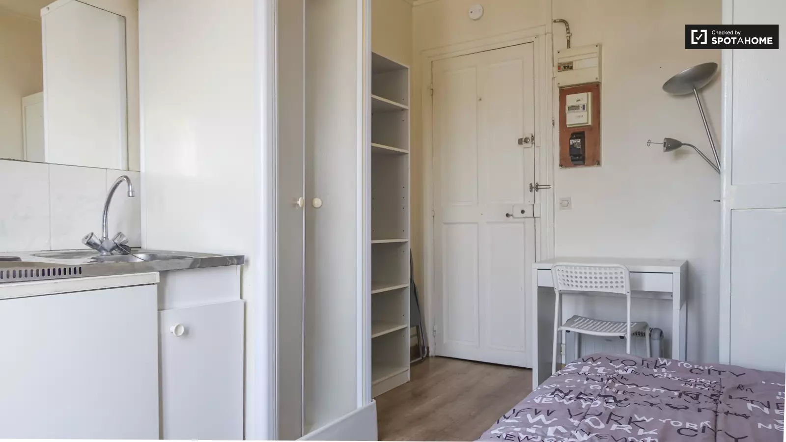 Flat Rue de Rennes in Paris