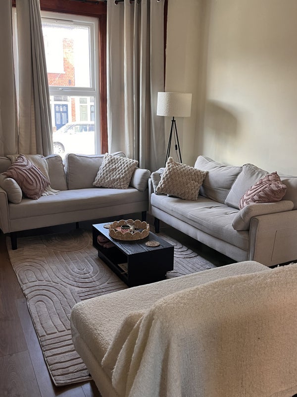 Room Totterdown Street in Greater London