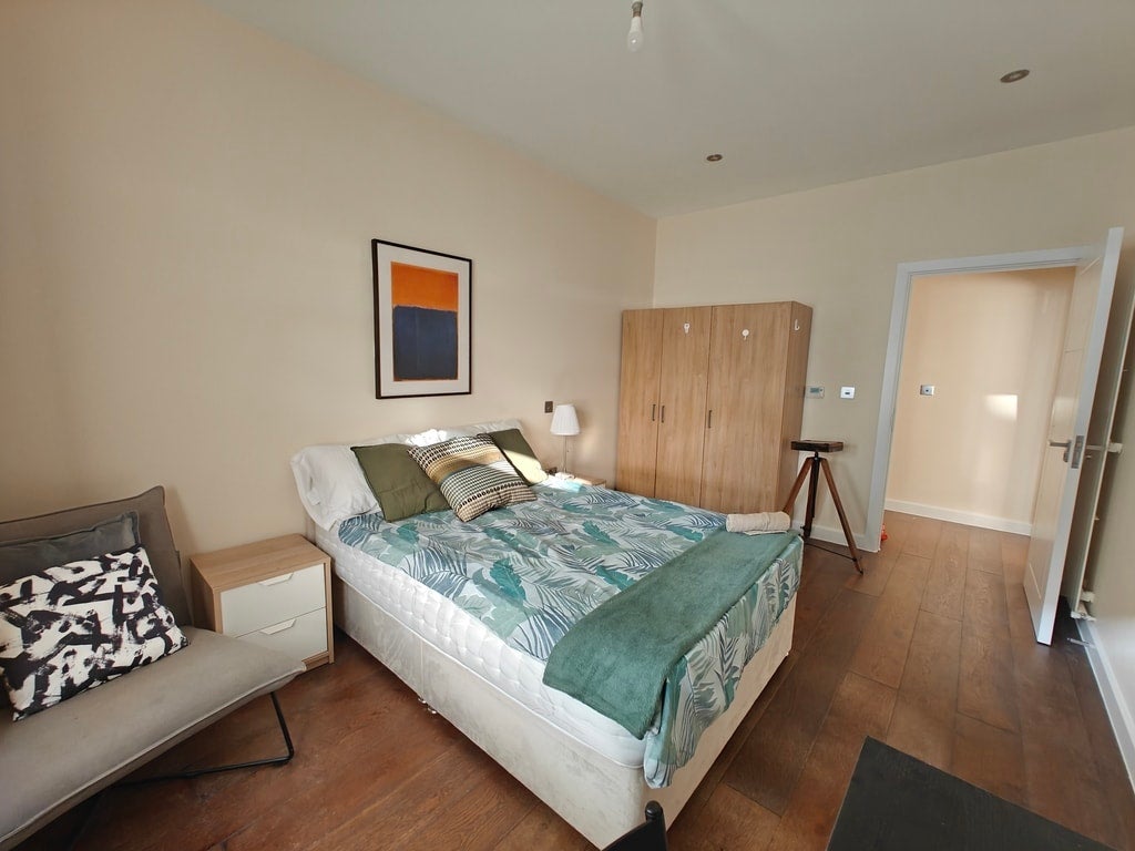 Room Blair Street in Greater London
