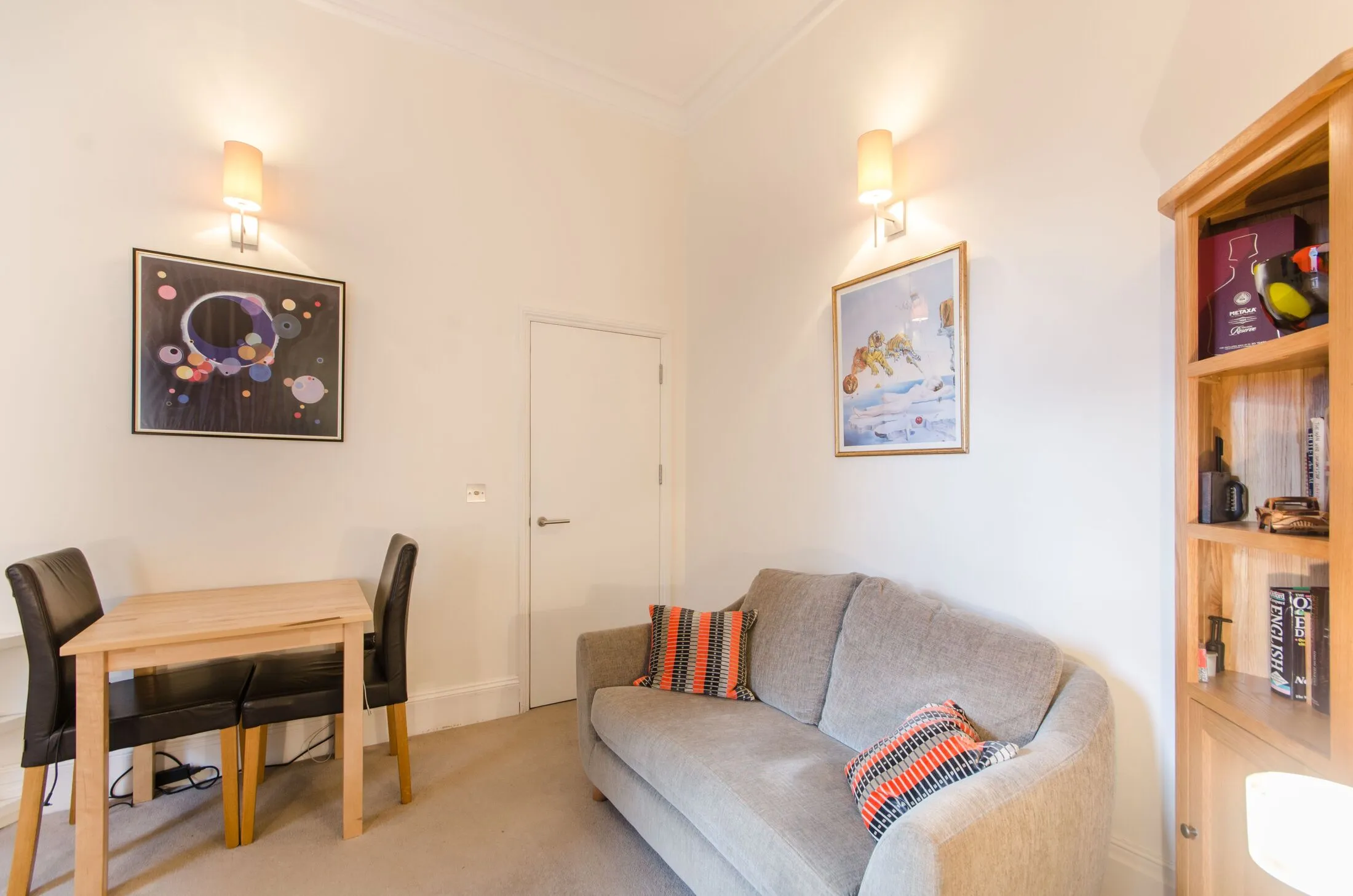 Flat Rich Lane in Greater London