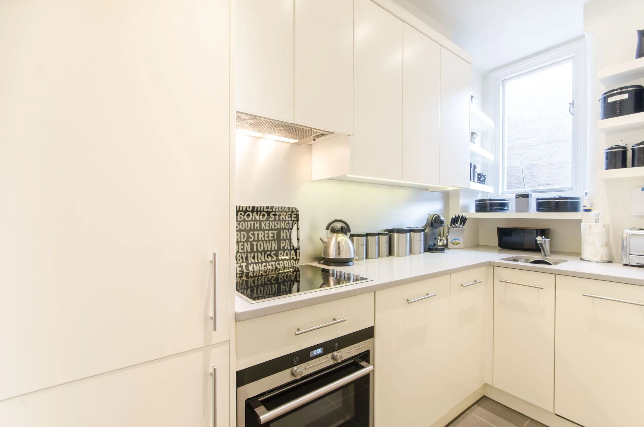 Flat Rich Lane in Greater London