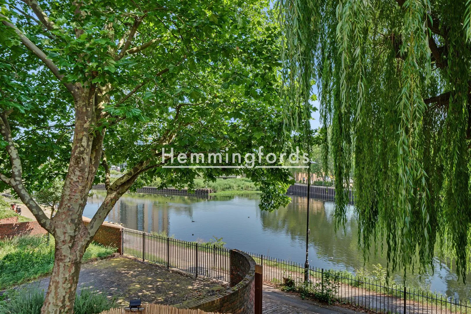 Flat Reedham Close in Greater London