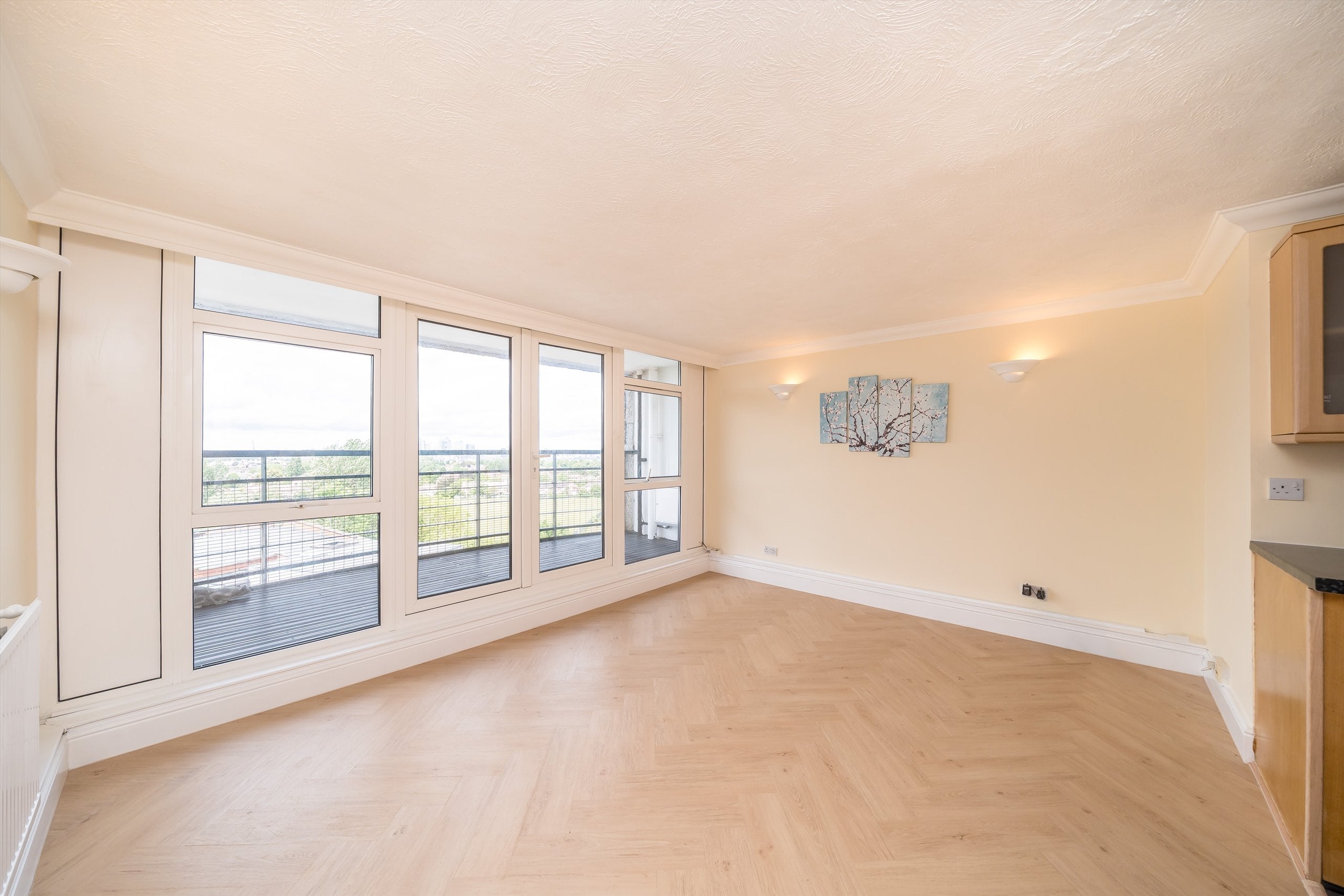 Flat Master Gunner Place in Greater London
