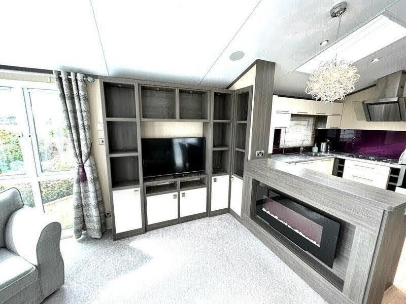 Room Rockley Holiday Park Road in Poole