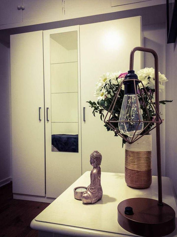 Room Dalling Road in Greater London