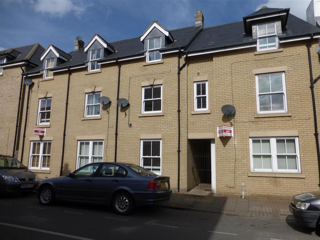House Palmer Close in Huntingdonshire