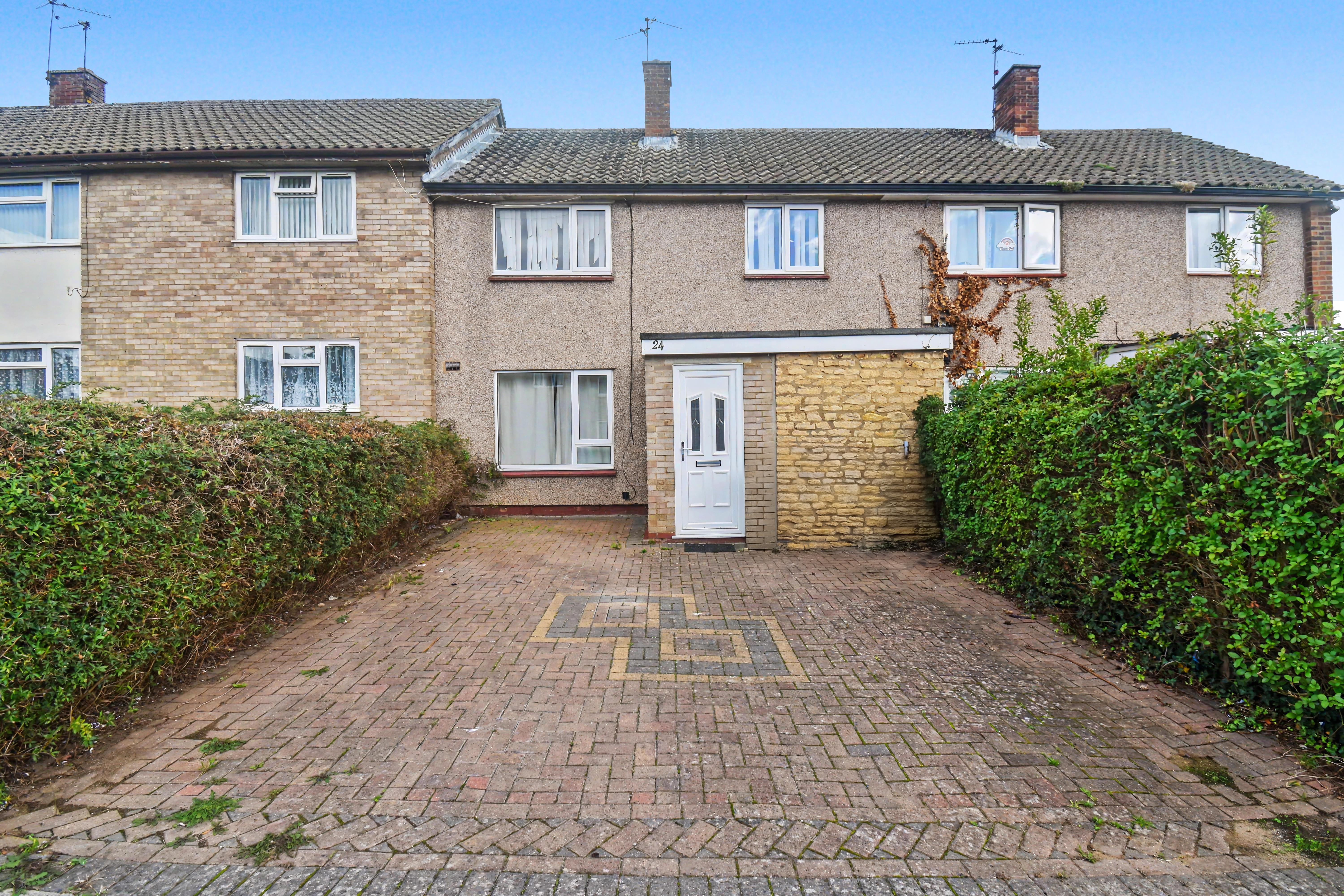 House Mantlefield Road in Corby
