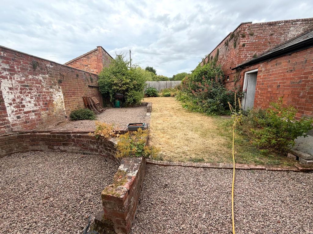 House Saint Peters Close in Bartestree