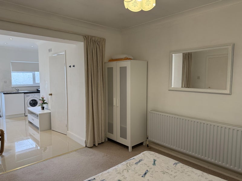 Flat Avalon Road in Greater London