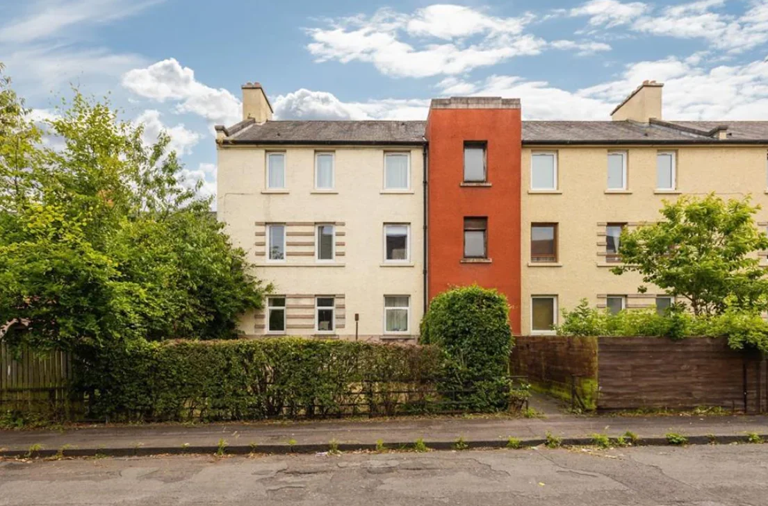 Flat Ferry Road Place in City of Edinburgh