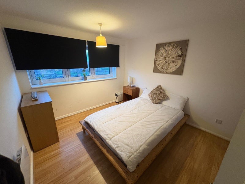 Room Acorn Grove in Birmingham