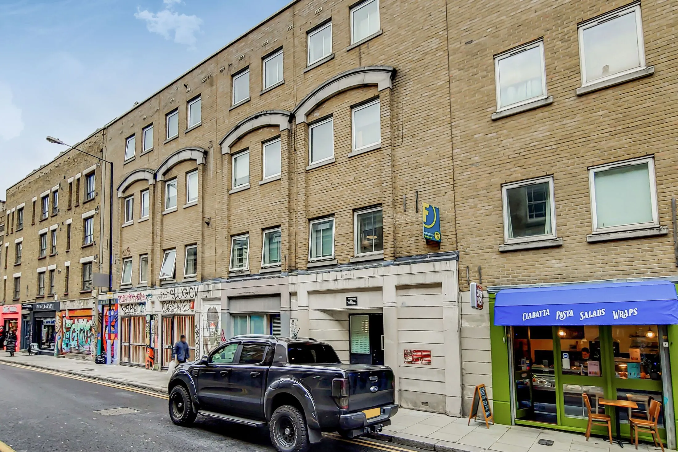 Flat Brick Lane in Greater London