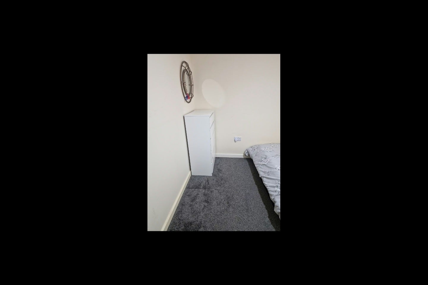 Room Kinglet Close in Greater London